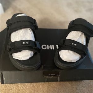 SEICHI “Sandoru” DOUBLE STRAPPED SLIDES